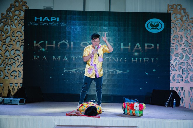 “khoi sac hapi”: nu ceo xinh dep tri an he thong va ra mat thuong hieu my pham thien nhien - 8